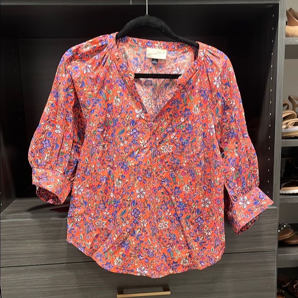 Universal Thread Red and Blue Blouse